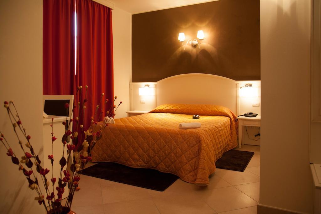 Hotel Centova Perugia Camera foto