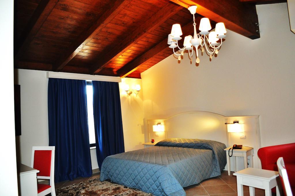 Hotel Centova Perugia Camera foto